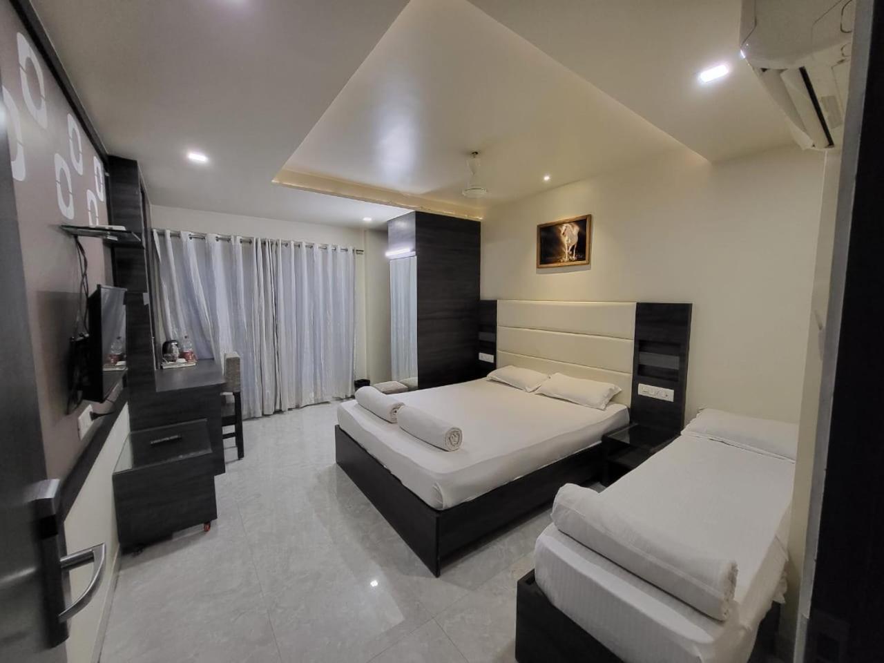 Hotel Nirvana Residency Nagpur Ngoại thất bức ảnh