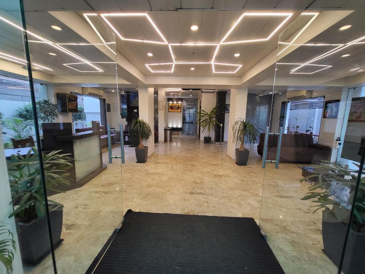 Hotel Nirvana Residency Nagpur Ngoại thất bức ảnh